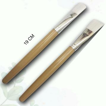 WOODEN BRUSH FOR FACEPACK