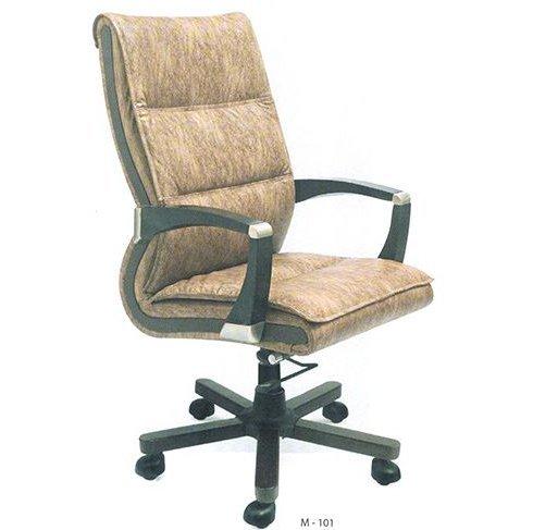 M 101 Leather Chair