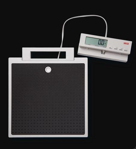 Seca 869 Flat Scales With Cable Remote Display