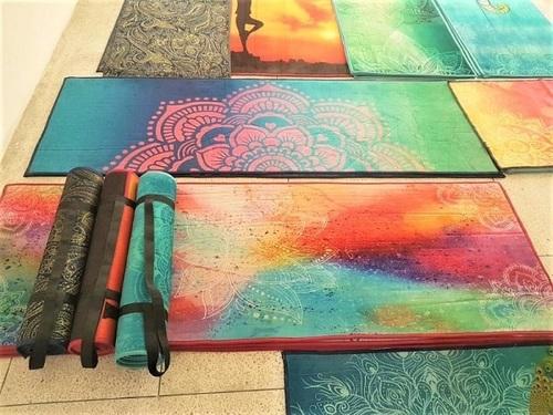 DIGITAL PRINT YOGA MAT WITH RUBBER BACKING , VERY SOFT IN USE (2)