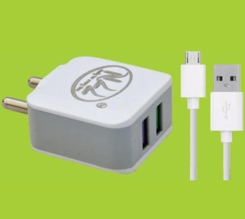 White Travel Faster Mobile Charger (Smart IC)