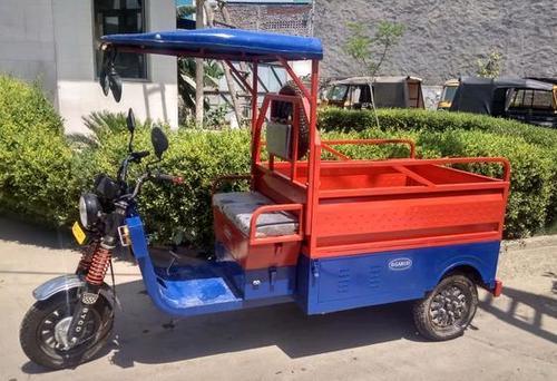 3 Wheeler Auto Rickshaw