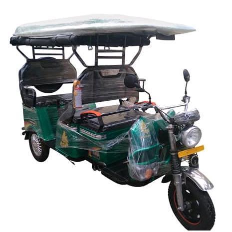 4 Seater Electric Rickshaw