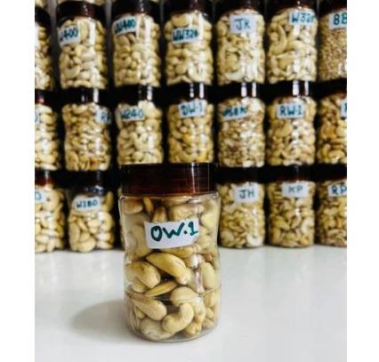 OW1 Organic Whole Cashew Nut 