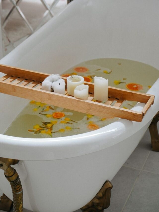 7 Best Luxurious Jacuzzi Bathtubs For Bathrooms GetDistributors